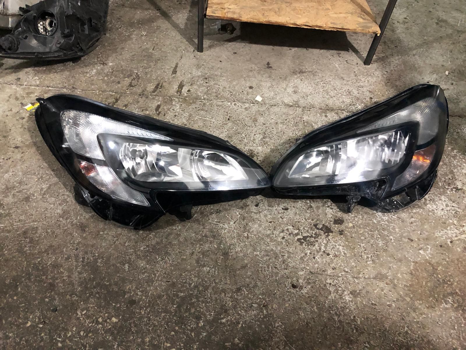 opel-corsa-cikma-orijinal-on-farlar Opel Corsa Çıkma Orijinal Ön Farlar