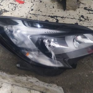 Opel Corsa E Çıkma Orijinal Sağ Ön Far